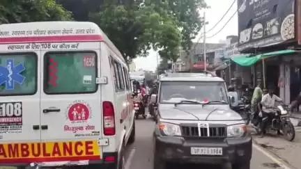 तालबेहट: तालबेहट बस स्टेण्ड के पास लगा लंबा जाम, जाम में फंसी एम्बुलेंस, वीडियो हुआ वायरल, सुरक्षा को लेकर उठाए गए सवाल