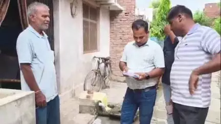घोसी: धरौली में मीटर रीडिंग और बिलिंग प्रक्रिया का निरीक्षण, 17 से 19 जुलाई को बिल रिवीजन महाअभियान का लगेगा कैम्प
