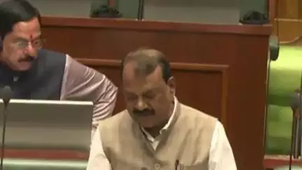 पालघर: वासगाव येथे भूमाफियांनी जमीन विकून फसवणूक झालेल्या वेणूबाई पाटील प्रकरणी कारवाईची आमदार राजेंद्र गावित यांची मागणी