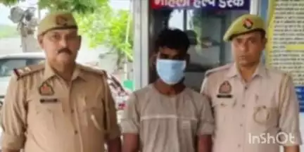 बागपत: थाना सिंघावली अहीर पुलिस ने चेकिंग के दौरान आरोपित रिजवान को गिरफ्तार कर एक अवैध तमंचा व एल टाइप नट कील की बरामद