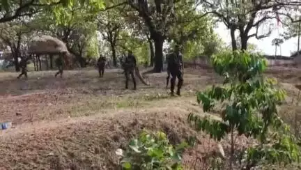 कांके: बोकारो में पुलिस-नक्सली मुठभेड़, दो नक्सली ढेर, एक जवान घायल, आईजी माइकल एस राज ने दी जानकारी