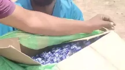 त्योंथर: गढ़ी क्षेत्र में युवाओं को नशे का आदी बना रहा ठेकेदार, गांव-गांव पहुंचा रहा अवैध शराब