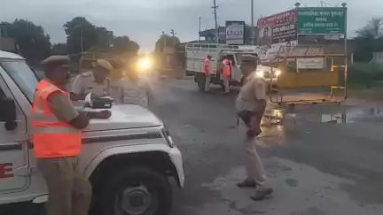 सुमेरपुर: राजस्थान पुलिस के DG के निर्देश पर सुमेरपुर शहर में सभी रास्तों पर ए-प्लस हथियारबंद नाकाबंदी की जा रही है