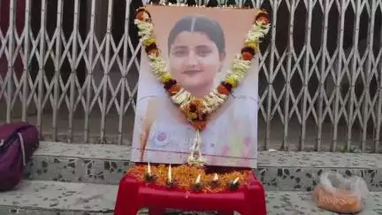 ଭଦ୍ରକ ଗ୍ରାମାଞ୍ଚଳ: Abvp ପକ୍ଷରୁ  ଭଦ୍ରକ କଲେଜ ଛାତ୍ରଛାତ୍ରୀ ଙ୍କ ଦ୍ୱାରା ଶ୍ରଦ୍ଧାଞ୍ଜଳୀ ଶୋଭାଯାତ୍ରା ଅନୁଷ୍ଠିତ, ଭଦ୍ରକ କଲେଜ ରୁ ଟାଉନ ହଲ ଯାଏ ଶୋଭାଯାତ୍ରା