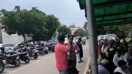 करनाल: नगर निगम कार्यालय के बाहर सफाई कर्मचारियों का धरना और हड़ताल दूसरे दिन भी जारी