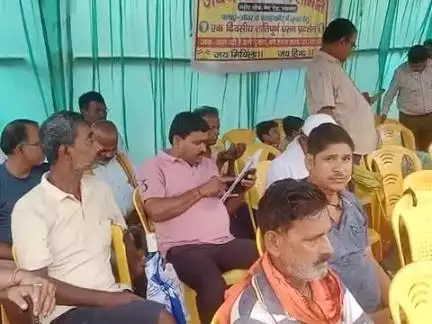 जयनगर: शहीद चौक जयनगर में जयनगर विकास समिति द्वारा एक दिवसीय धरना कार्यक्रम का आयोजन