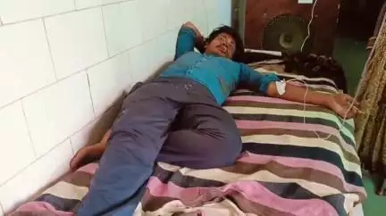 रीठी: हरद्वारा में बाइक अनियंत्रित होने से बाइक सवार घायल, अस्पताल में उपचार जारी