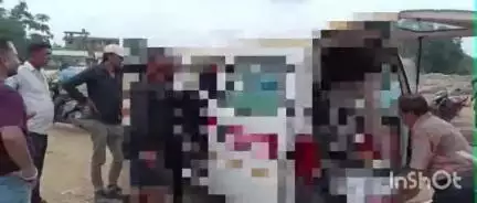 উত্তৰ গুৱাহাটী ভাগ: উত্তৰ গুৱাহাটী-গুৱাহাটী সংযোগী দলং নিৰ্মাণস্থলীত ব্ৰহ্মপুত্ৰত সন্ধানহীন কৰ্মচাৰীৰ মৃতদেহ উদ্ধাৰ কৰে এছডিআৰএফে
