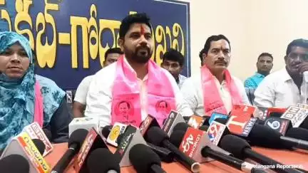 రామగుండం: అరాచక పాలన నడుస్తోంది : BRS నాయకులు వ్యాల హరీష్ రెడ్డి