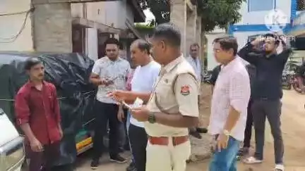 খোয়াই: খোয়াই আন্তর্জাতিক সীমান্ত এলাকা থেকে সন্দেহ মূলক নয়জনকে আটক করে তল্লাশি করে থানা