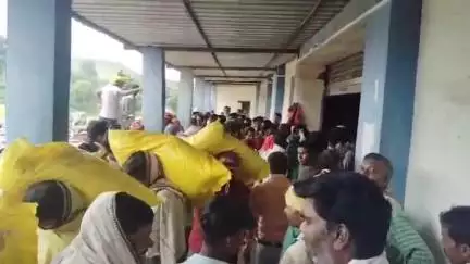 तामिया: यूरिया के लिए हाहाकार, कालाबाजारी और एमपी में किसान विरोधी सरकार का आरोप