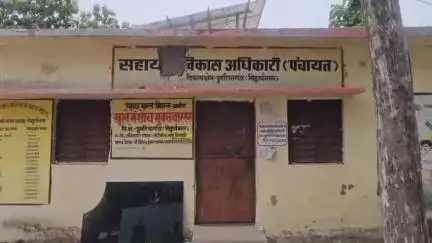 नौगढ़: डुमरियागंज में संचारी,सावन माह में सफाईकर्मियों के मनमानी स्थानांतरण का प्रधानोंका आरोप सफाईव्यवस्था लड़खड़ाई#jansamasya