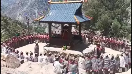 मोरंग: किन्नौर के आसरंग गाँव में डाखरेन मेले का हुआ आगाज़, सैकड़ों लोगों ने किया नृत्य व पूजा-पाठ