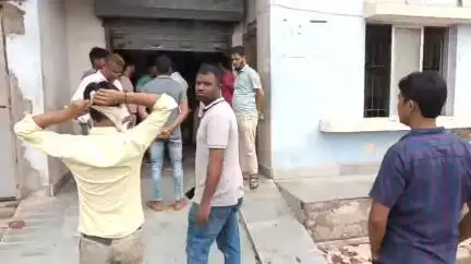 বহরমপুর: মরাদিঘীতে লরির ধাক্কায় মৃত্যু এক বাইক চালকের, ময়না তদন্ত বহরমপুর মর্গে