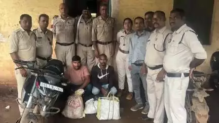 जांजगीर: महुआ शराब की अवैध बिक्री करने वाले 3 आरोपियों को जांजगीर के आबकारी विभाग की टीम ने अलग-अलग गांवों से किया गिरफ्तार