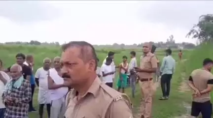 लालगंज: कपसेठा गांव में गांगी नदी में अर्धनग्न महिला का शव मिलने से क्षेत्र में मची सनसनी, हत्या की आशंका, पुलिस जांच में जुटी