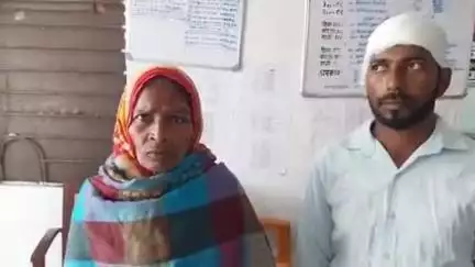 कुचायकोट: थाना सिरिसिया वृत टोला गांव में मारपीट, मां-बेटा जख्मी, इलाज के बाद दोनों पहुंचे थाना