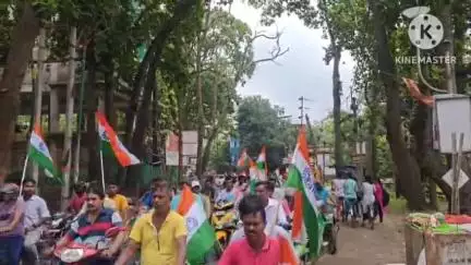 ঝাড়গ্রাম: আগামী ২১ শে জুলাই ধর্মতলায় মমতা বন্দ্যোপাধ্যায়ের সভাকে সামনে রেখে ঝাড়গ্রাম শহরে বাইক র‌্যালির আয়োজন INTTUC-র