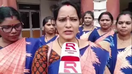ବଲାଙ୍ଗୀର: CRP-CM ମାନଙ୍କ ଦୀର୍ଘଦିନିଆ ଦାବି ପୂରଣ ପାଇଁ  ଜିଲ୍ଲପାଳଙ୍କୁ ଦାବିପତ୍ର ପ୍ରଦାନ କରି ପ୍ରତିକ୍ରିୟା ରଖିଲେ ସଂଘ ସଭାପତି