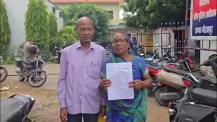 मड़िहान: राजगढ़ थाने में जमीन की पैमाइश का आदेश लेकर गए दिव्यांग बुजुर्ग से दरोगा ने की अभद्रता, बुजुर्ग ने एसपी से लगाई गुहार