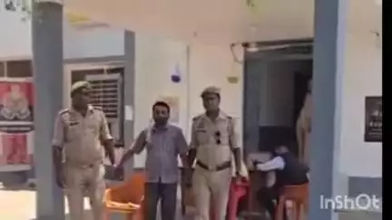 दातागंज: दातागंज कोतवाली पुलिस ने 155 ग्राम स्मैक और ₹22025 के साथ एक अभियुक्त को गिरफ्तार किया