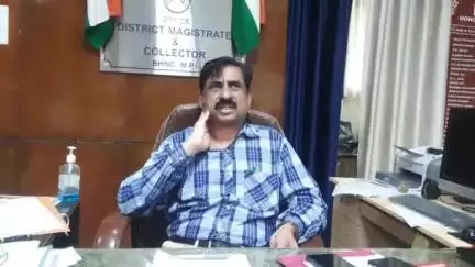 भिंड नगर: कलेक्टर ने तीन लोक सेवा केंद्र संचालकों पर ₹50-50 हजार का जुर्माना लगाया, कलेक्टर कार्यालय में हुई कार्रवाई