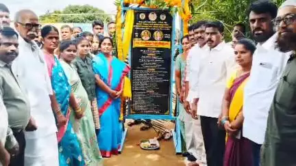 చెన్నైకొత్తపల్లిలో కస్తూరిబాయ్ పాఠశాలలో  అదనపు భవనాలు నిర్మాణానికి భూమి పూజ చేసి పనులను ప్రారంభించిన MLA పరిటాల సునీత