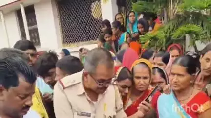 परसा: परसौना महुआ टोला में सर्पदंश से महिला की मौत, परिवार में मचा कोहराम