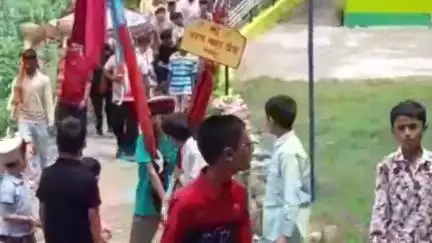 निहरी: भनवाड के सत श्री बाड़ा देव मंदिर में नौ दिवसीय श्री राम कथा महायज्ञ का भव्य शुभारंभ, कलश यात्रा में उमड़ा भक्ति का सैलाब