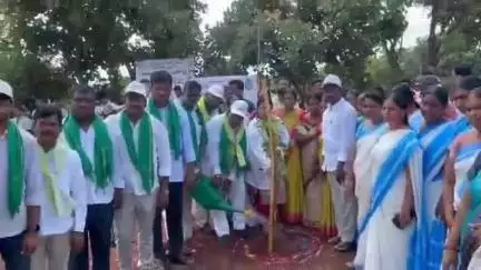 ఇబ్రహీంపట్నం: ప్రతి ఒక్కరూ మొక్కలు నాటి వాటిని సంరక్షించాలి : ఎమ్మెల్యే కాలే యాదయ్య