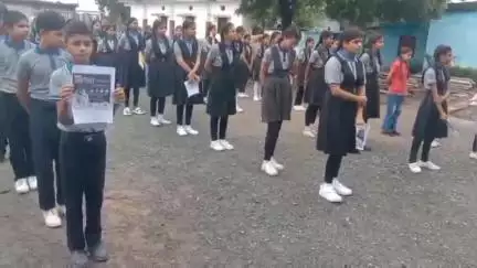 मझौली: सीधी: पुलिस अधीक्षक के निर्देश पर मड़वास थाना प्रभारी भूपेश सिंह वैश्य ने लीला इंटरनेशनल स्कूल में चलाया नशा मुक्ति अभियान