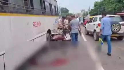 जगदीशपुर: तिलकामांझी थाना क्षेत्र में एसबीआई बैंक के सामने सड़क हादसे में स्कूटी सवार की मौत