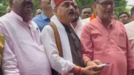 मोतिहारी: मोतिहारी में नगर विकास एवं आवास मंत्री ने 16 करोड़ की विभिन्न योजनाओं का किया शिलान्यास