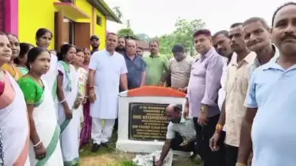 করিমগঞ্জ: 74 নং ভুবরিঘাট অঙ্গনওয়াড়ি কেন্দ্রের উদ্বোধন করলেন রাজ্যের পশু পালন ও পশু চিকিৎসা মীন পূর্ত বিভাগের মন্ত্রী