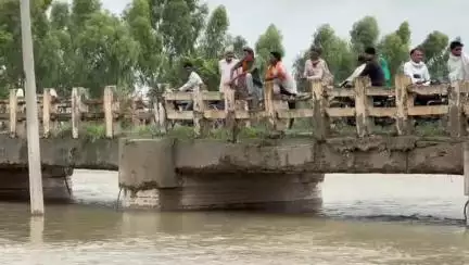 ਫਾਜ਼ਿਲਕਾ: ਭਾਰਤ ਪਾਕ ਸਰਹੱਦੀ ਇਲਾਕੇ 'ਚ ਸਤਲੁਜ ਨਦੀ 'ਚ ਵਧਿਆ ਪਾਣੀ ਦਾ ਪੱਧਰ, ਕਈ ਏਕੜ ਫਸਲਾਂ ਪਾਣੀ ਦੀ ਚਪੇਟ ਵਿੱਚ ਆਈਆਂ