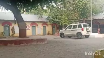 खामगाव: टॉवर चौक येथे वरली मटका जुगार खेळणाऱ्या एकाला शहर पोलिसांनी पकडले, गुन्हा दाखल