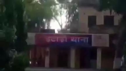 इटाढ़ी: साथ पुल से इटाढ़ी थाना पुलिस ने तीन पियक्कड़ों को किया गिरफ्तार, कागजी कार्रवाई के बाद न्यायालय भेजा