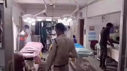 कटनी नगर: ट्रेन की चपेट में आने से घायल वृद्ध की इलाज के दौरान मौत, स्टेशन के 5 नंबर प्लेटफार्म पर हुई घटना
