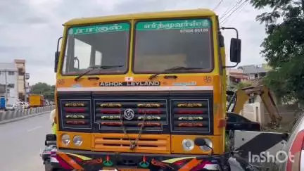 அன்னூர்: ஆலாங்குட்டை பகுதியில் சட்டவிரோதமாக கிராவல் மண் கடத்திய லாரி மற்றும் ஜேசிபி பறிமுதல்