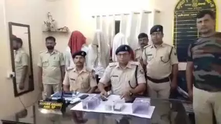 बथनाहा: सीतामढ़ी: कपड़ा व्यवसायी से लूट मामले का उद्भेदन, 3 अपराधी गिरफ्तार, देसी कट्टा और कारतूस बरामद