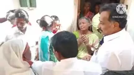 மண்மங்கலம்: வாங்கல் பகுதியில்  மணல் பிரச்சனையில் நடந்த கொலைக்கு மாவட்ட கலெக்டர் எஸ்பி தான் காரணம் முன்னாள் அமைச்சர் பரபரப்பு புகார்
