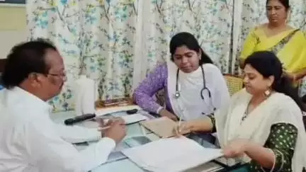 మెదక్: గ్రామాలల్లో హెల్త్ క్యాంప్ లు ఏర్పాటు చేయాలి : జిల్లా వైద్యాధికారి డాక్టర్ శ్రీరామ్
