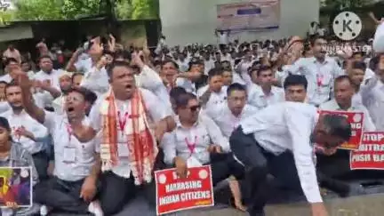 কোকৰাঝাৰ ভাগ: অসমত উচ্ছেদৰ বিৰুদ্ধে দিল্লীত আমছুএ অনুষ্ঠিত কৰা প্ৰতিবাদী কাৰ্যসূচীত কোকৰাঝাৰ জিলা আমছুৰ ২শতাধিক কাৰ্যকৰ্তা অংশগ্ৰহন