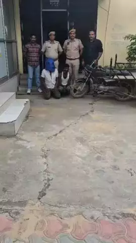 जयपुर: बिंदायका थाना पुलिस ने चाकू दिखाकर लूट की वारदात करने वाली कालबेलिया भीलवाड़ा गैंग के 2 शातिर बदमाशों को किया गिरफ्तार