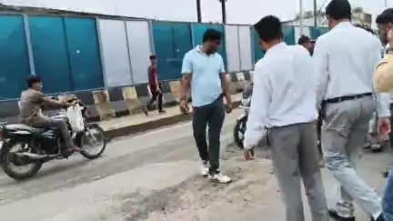 बीना: विधायक ने किया झांसी फाटक ओवर ब्रिज और गांधी वार्ड स्थित ओवर ब्रिज का निरीक्षण, मरम्मत के दिए निर्देश