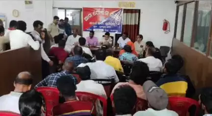 ରାୟଗଡା: ଗୁଣୁପୁର ଆଦର୍ଶ ଥାନା ପରିସରରେ ଆମ ପୋଲିସ ସମିତି କାର୍ଯ୍ୟକ୍ରମ ଅନୁଷ୍ଠିତ