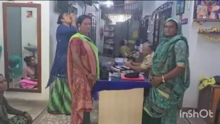 વઢવાણ: ૮૦ ફુટ રોડ પર રૂપિયા માંગી રહેલ કિન્નરની રૂપિયા ભરેલી થેલી લૂંટી અન્ય કિન્નર ફરાર થઇ જવા મામલે પોલીસ મથકે રજૂઆત