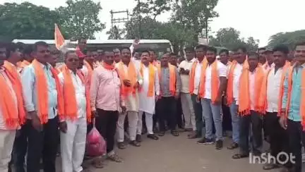 बार्शी: मराठा आरक्षणासाठी ट्रॅक्टर रॅली काढणाऱ्या ४२ जणांवर वैराग पोलीस ठाण्यात गुन्हे; मराठा सेवक कपिल कोरके यांचा संवाद