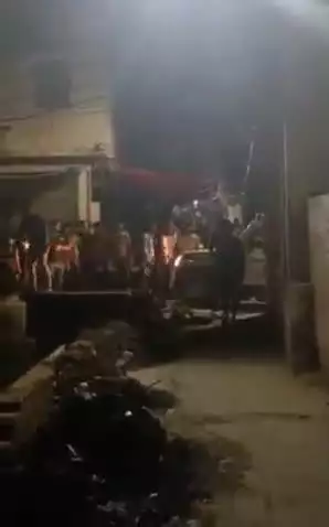 काशीपुर: मैन बाजार स्थित एक जनरल स्टोर में लगी आग, फायर ब्रिगेड की टीम ने आग को बुझाया