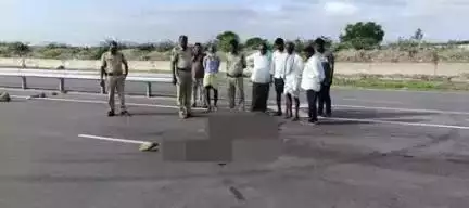 అనంతపురం నగర శివారులో జరిగిన వ్యక్తి అనుమానాస్పద మృతికి సంబంధించి పోలీసుల విచారణ